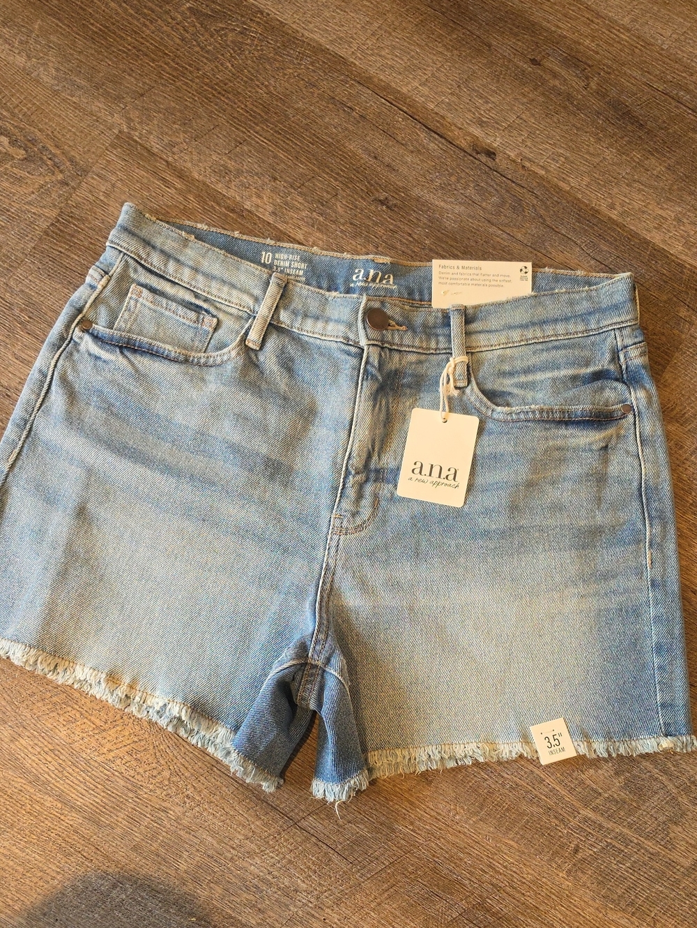 a.n.a Light Wash Denim Frayed Hem Women's Shorts